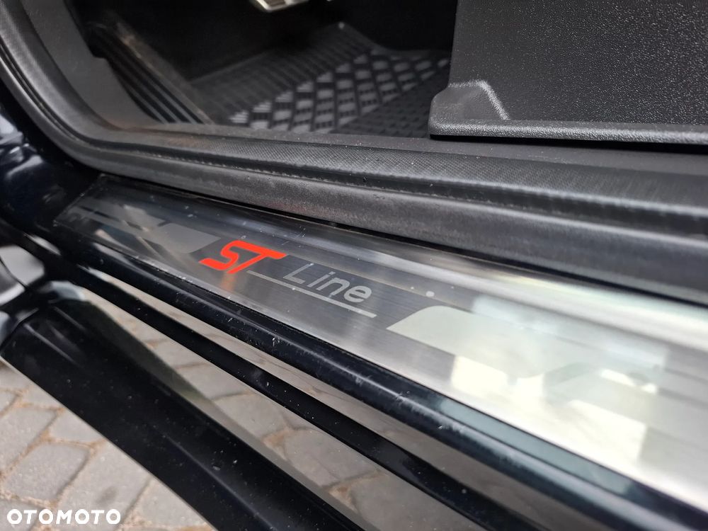 Ford Kuga 2.0 TDCi AWD ST-Line Black - 32