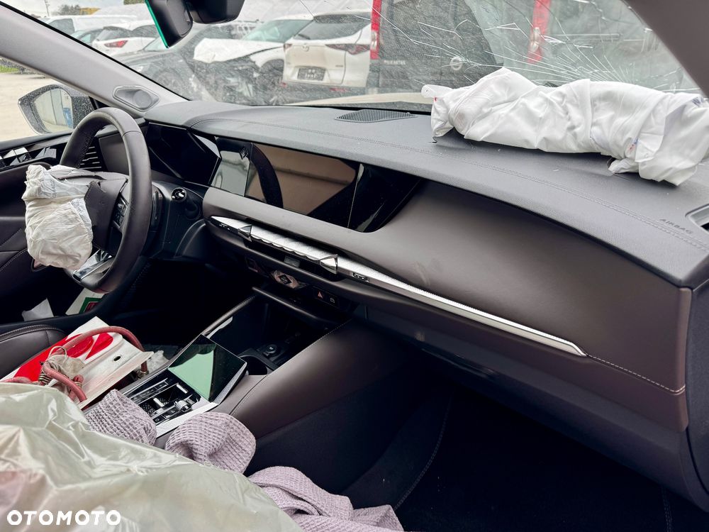 DS Automobiles DS 4 1.6 E-Tense Antoine de Saint Exupéry - 11