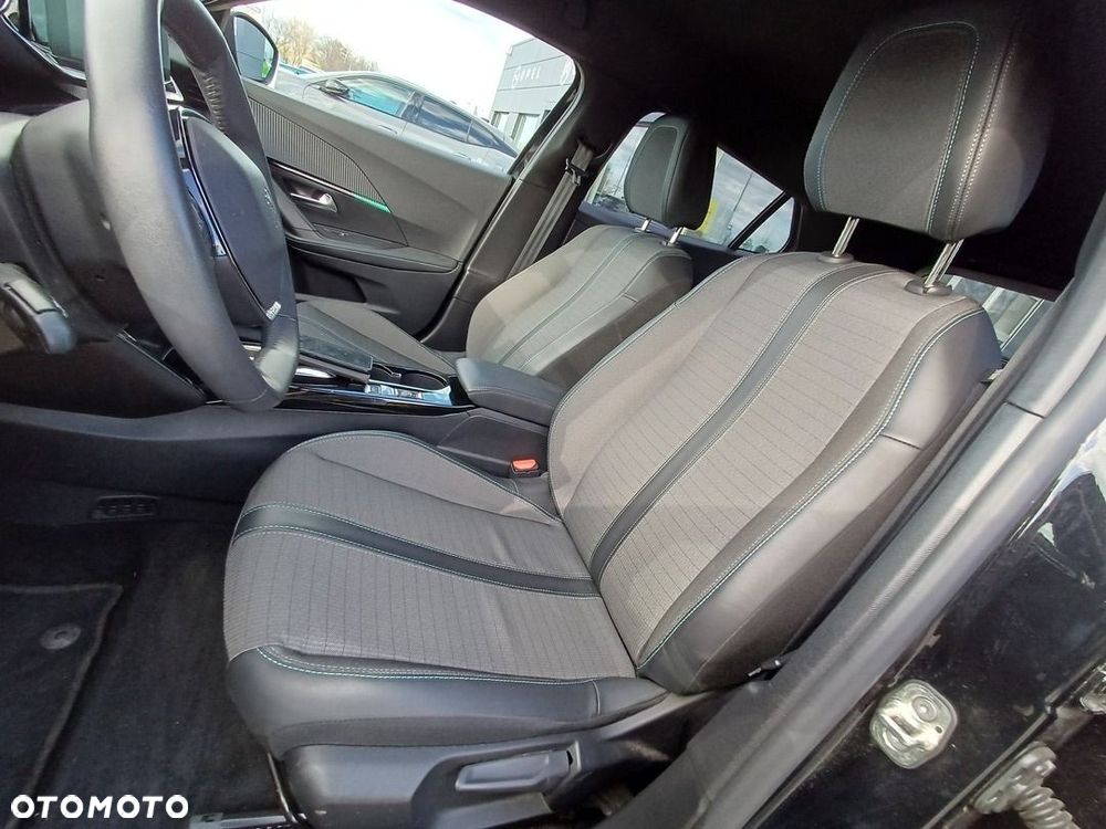 Peugeot 2008 - 12