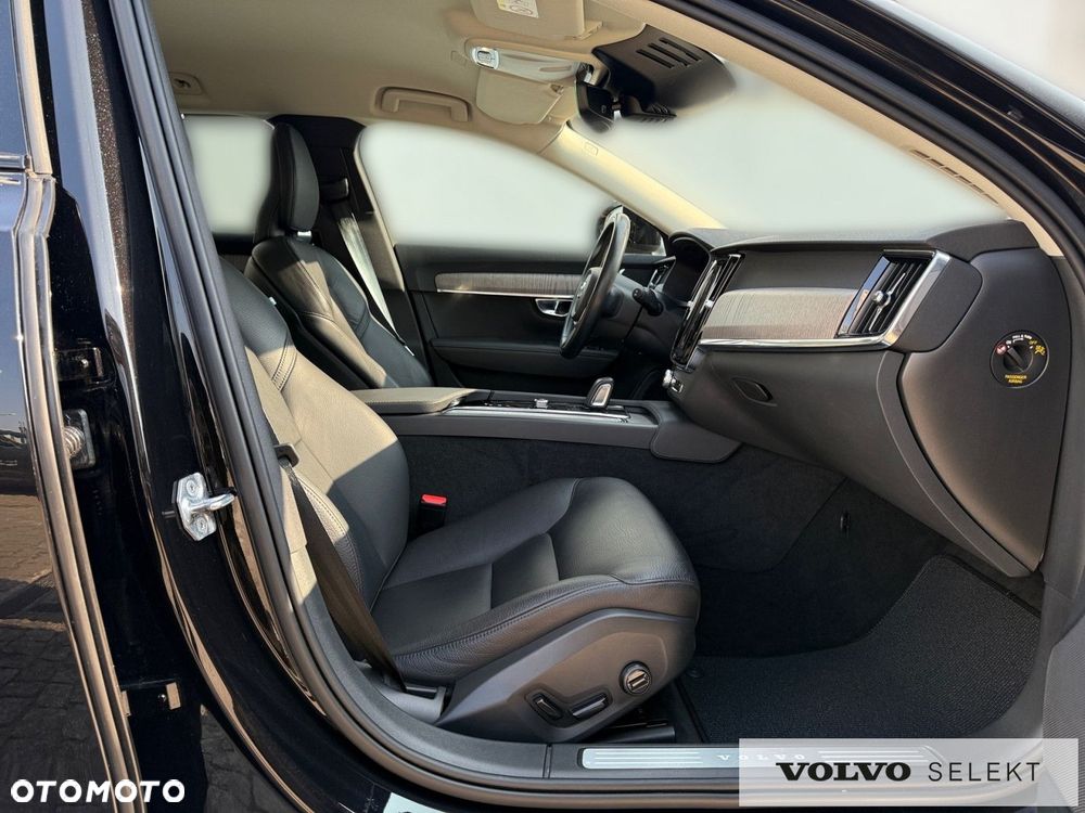Volvo V90 Cross Country - 27