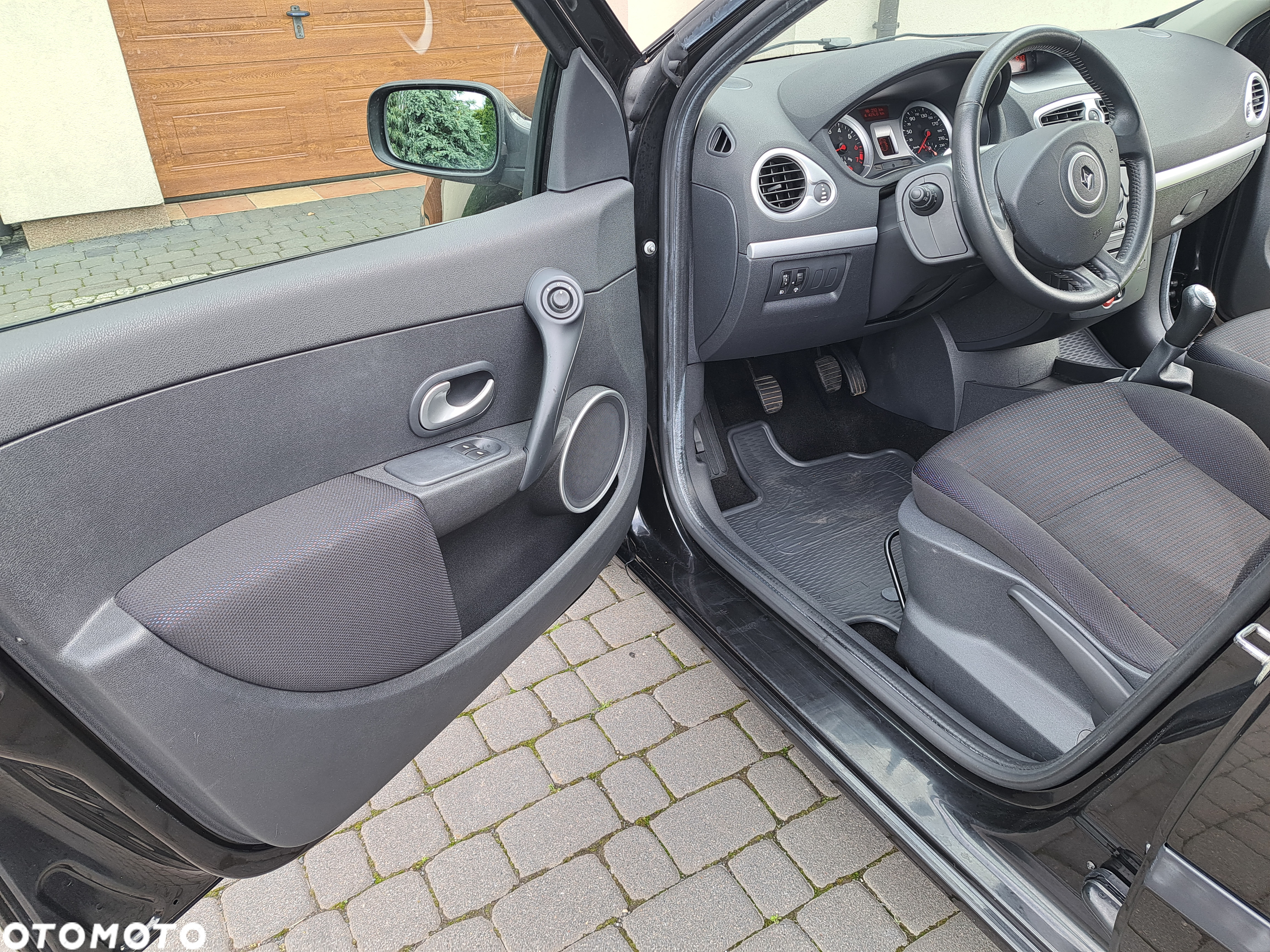 Renault Clio 1.2 16V TCE Dynamique - 19