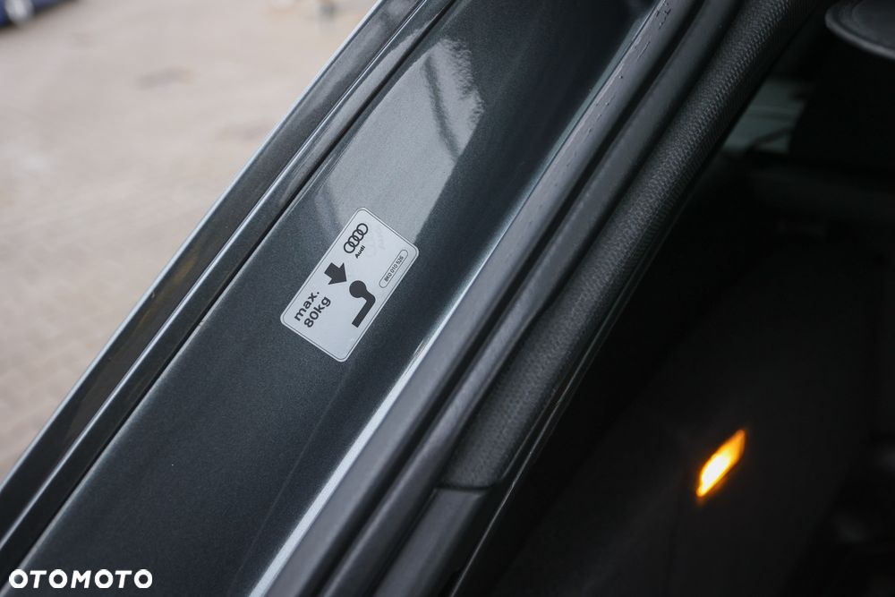 Audi A4 Avant 2.0 TDI DPF quattro S tronic S line Sportpaket - 38