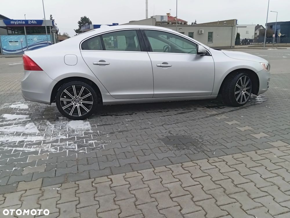 Volvo S60 2.5 T5 AWD - 11
