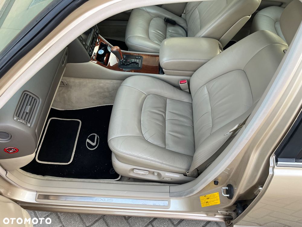 Lexus LS 400 - 9