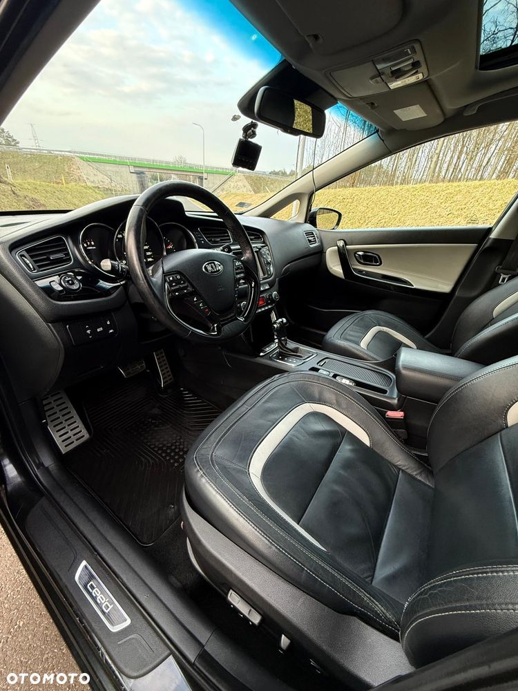 Kia Ceed 1.6 GDI XL DCT - 32