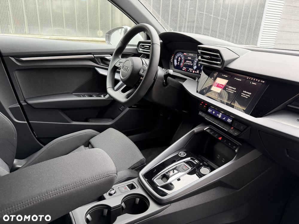 Audi A3 Sportback - 3