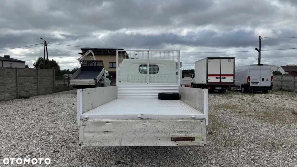 Nissan CABSTAR - 3