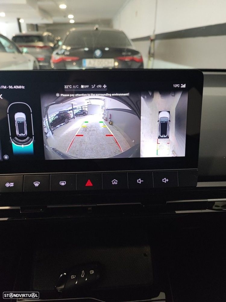 MG MG4 64 kWh Luxury - 8