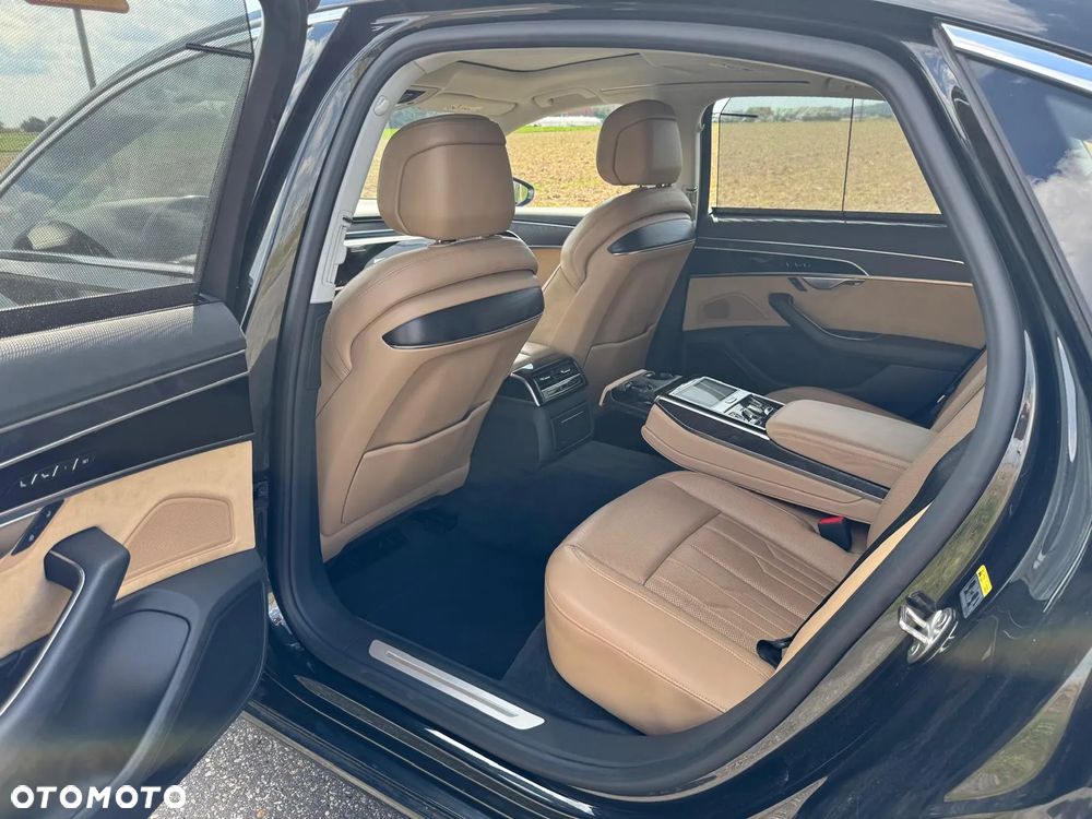 Audi A8 L 55 TFSI quattro tiptronic - 24