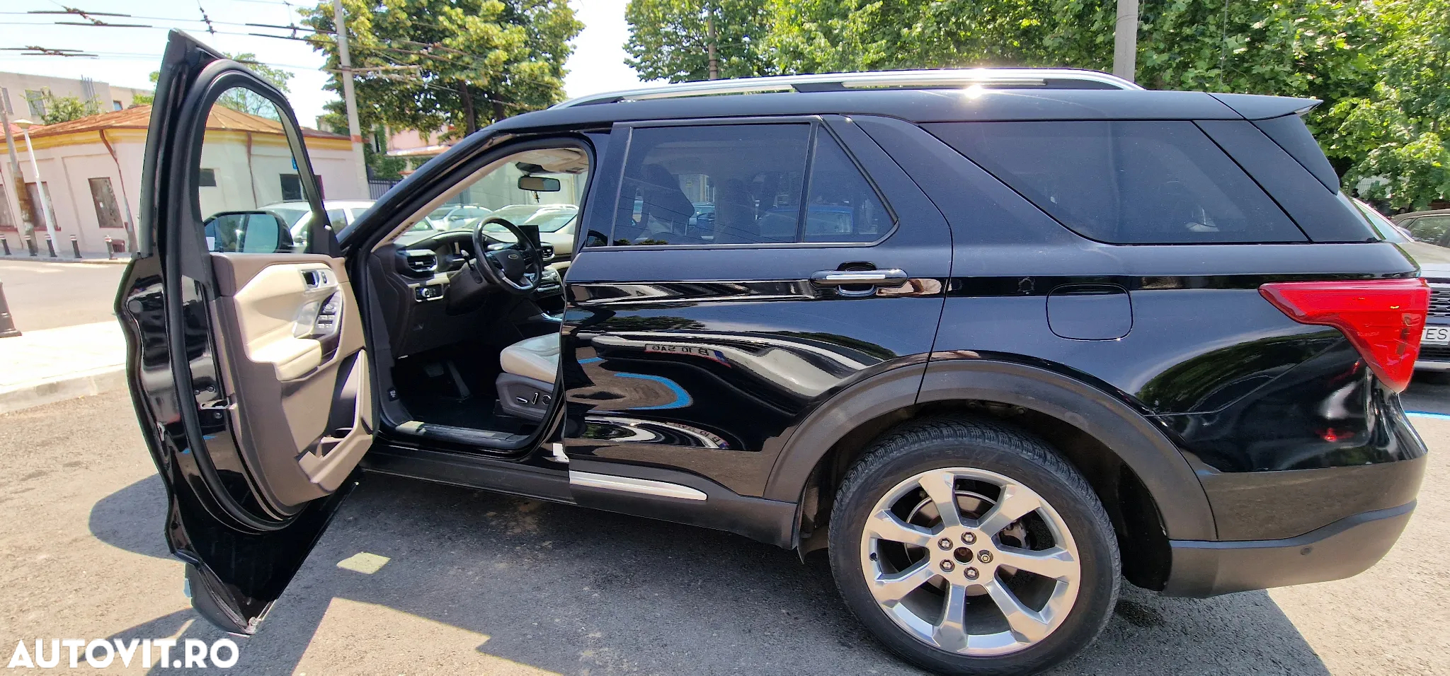 Ford Explorer 3.0 PHEV Platinum - 4