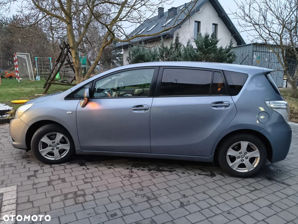 Toyota Verso 1.8 Prestige EU5 MS - 5