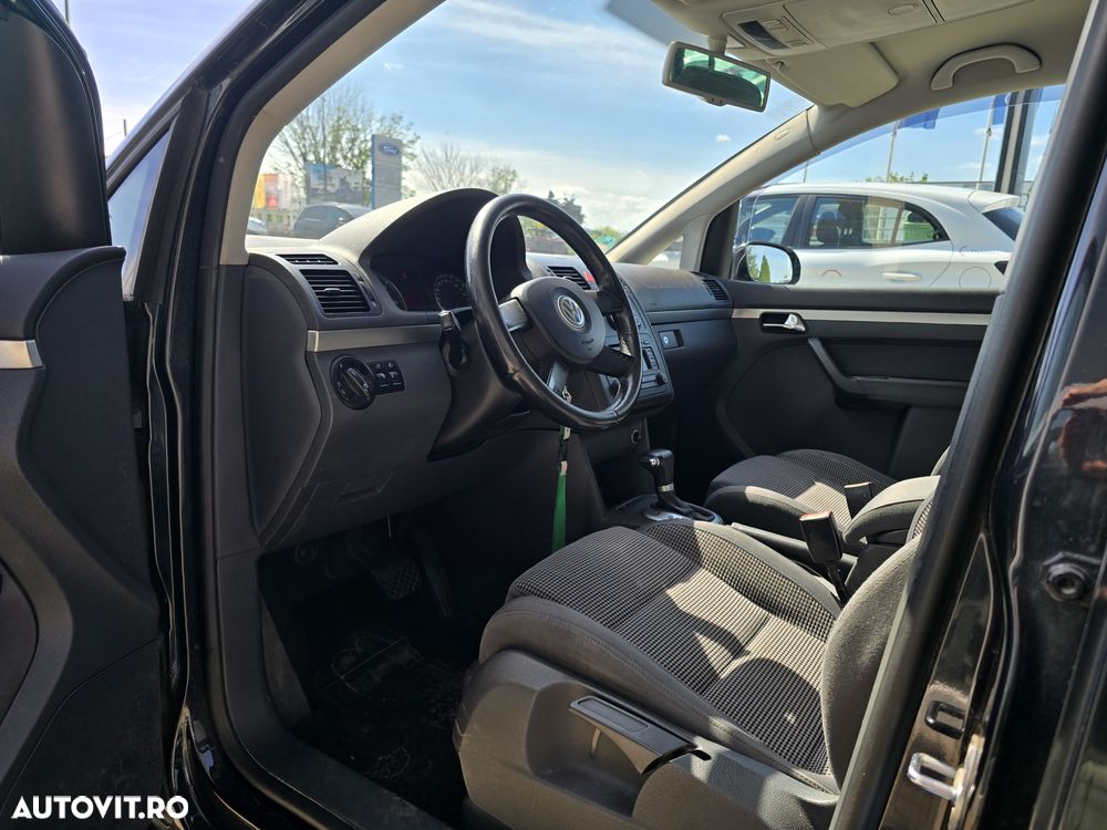 Volkswagen Touran 2.0 TDI DPF DSG Comfortline - 18
