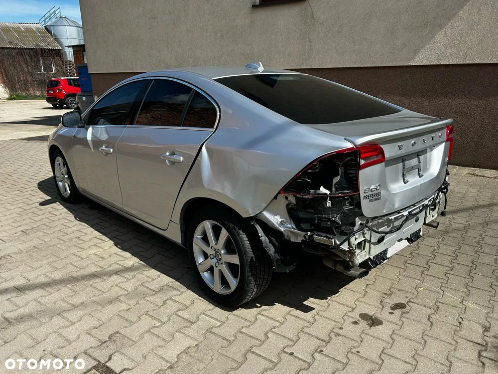 Volvo S60 T5 Drive-E Momentum - 6