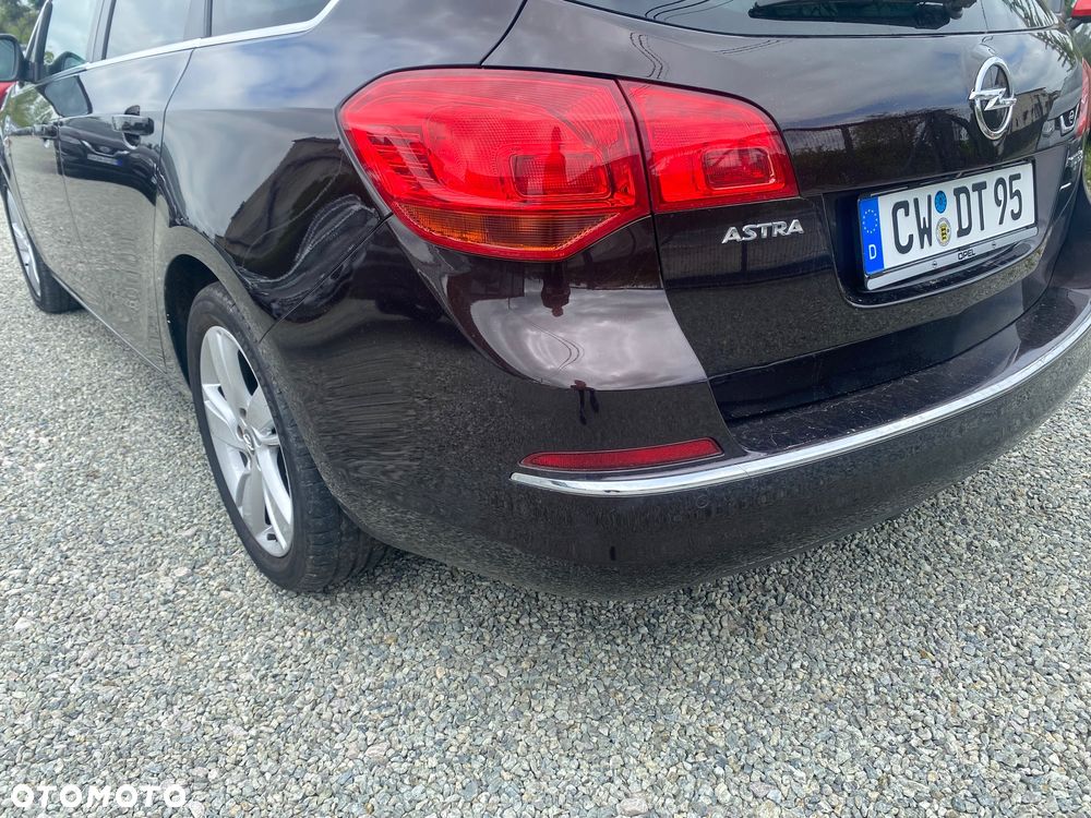 Opel Astra 1.4 Turbo Color Edition - 11