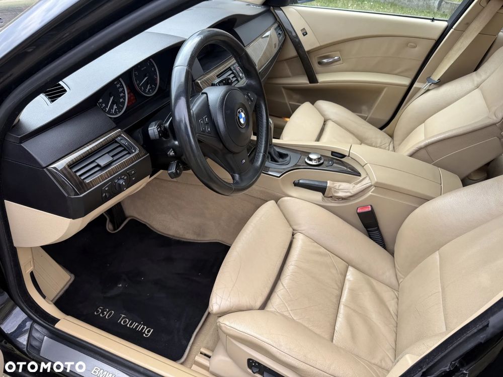 BMW Seria 5 530i - 26