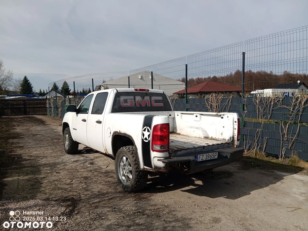 GMC Sierra