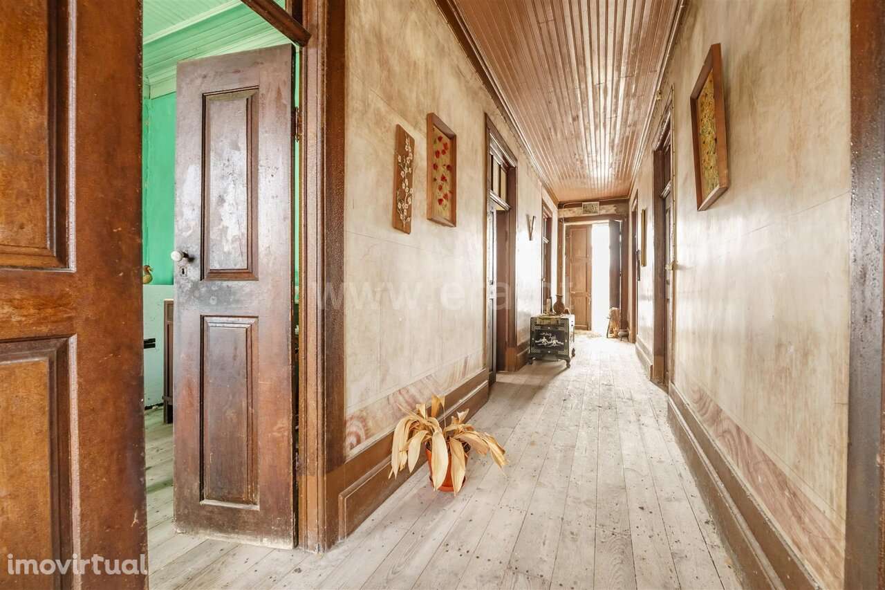 Moradia Rústica T4 / Almeida, Mesquitela - Grande imagem: 4/20