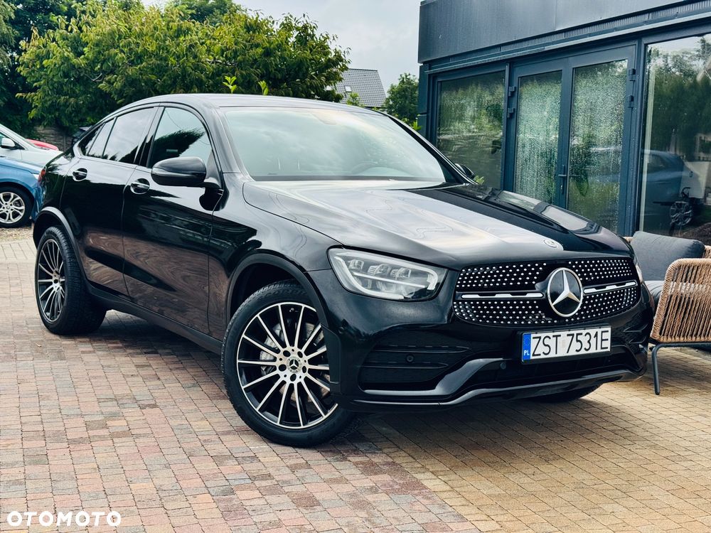 Mercedes-Benz GLC 300 d 4Matic 9G-TRONIC AMG Line Plus - 23