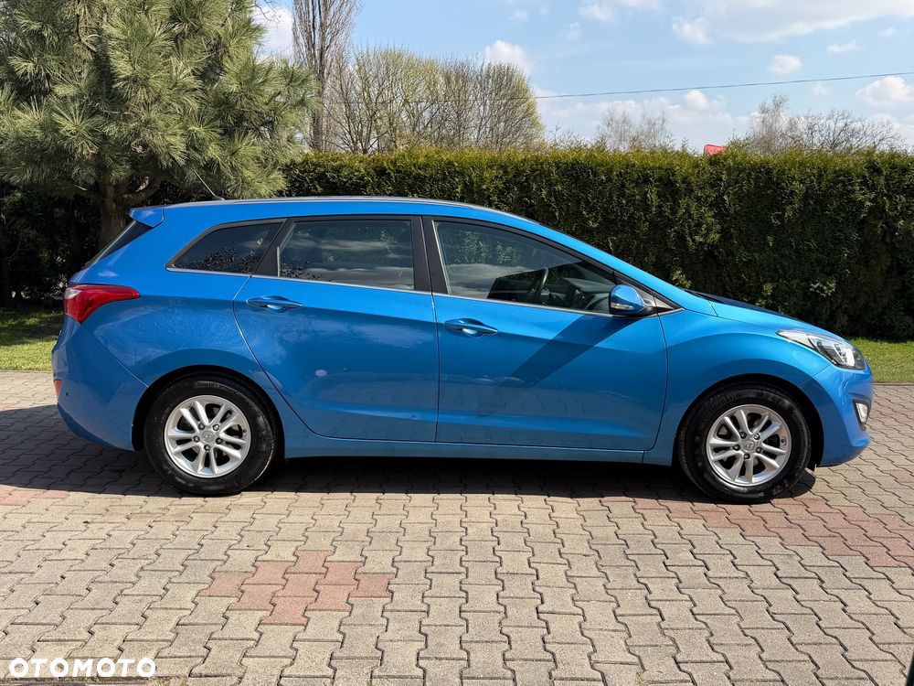 Hyundai i30 Kombi 1.6 GDi DCT Premium - 6