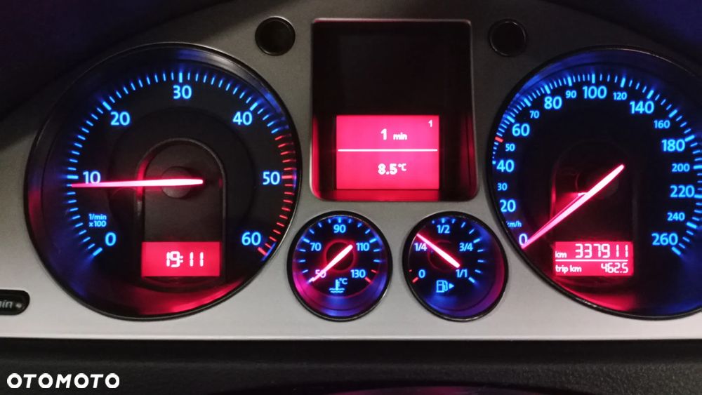 Volkswagen Passat 1.9 TDI Comfortline - 9