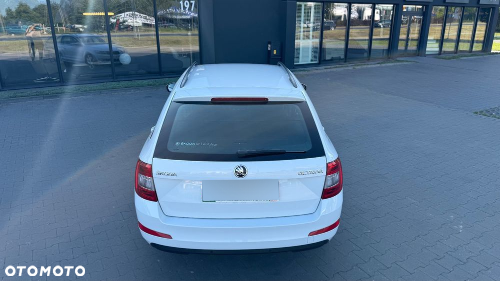 Skoda Octavia 1.6 TDI Ambition DSG - 16