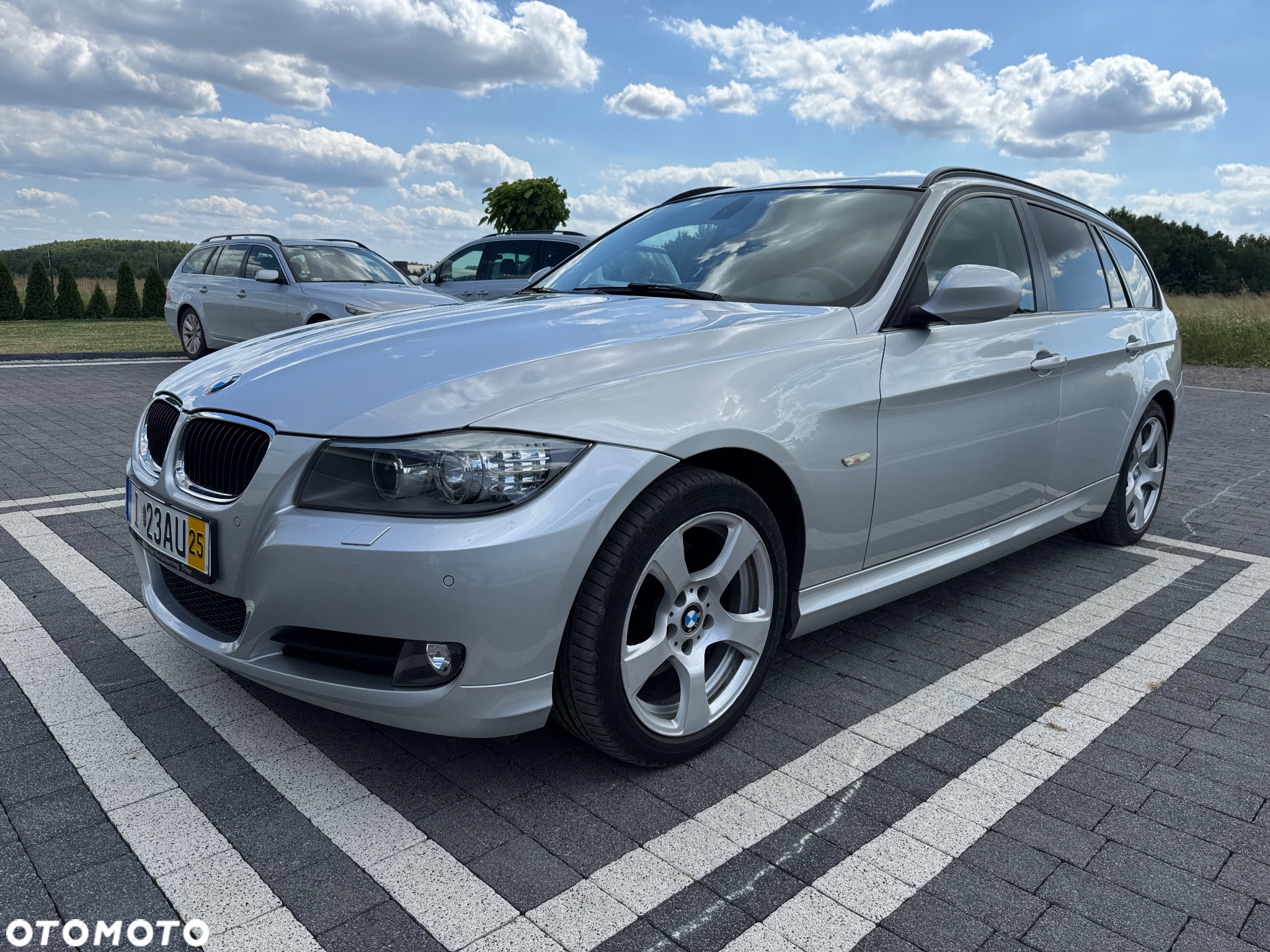BMW Seria 3 318d DPF Touring Edition Exclusive - 9