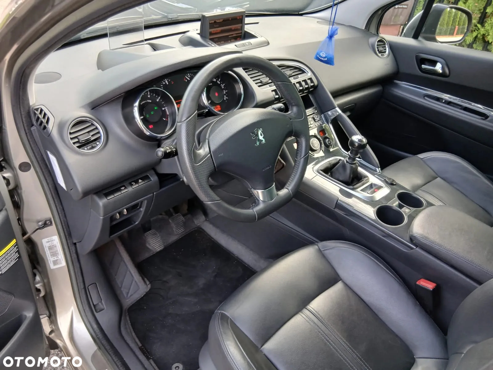 Peugeot 3008 1.6 Premium+ - 18