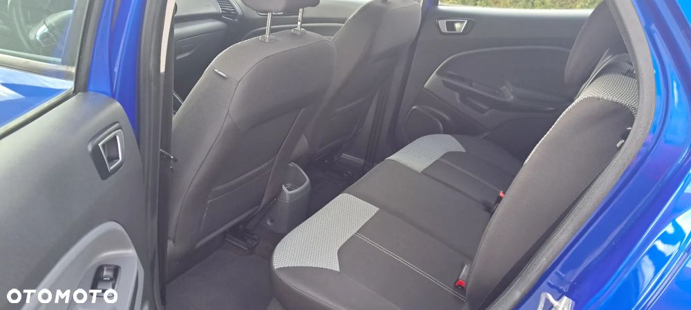 Ford EcoSport 1.5 TDCi TITANIUM - 9