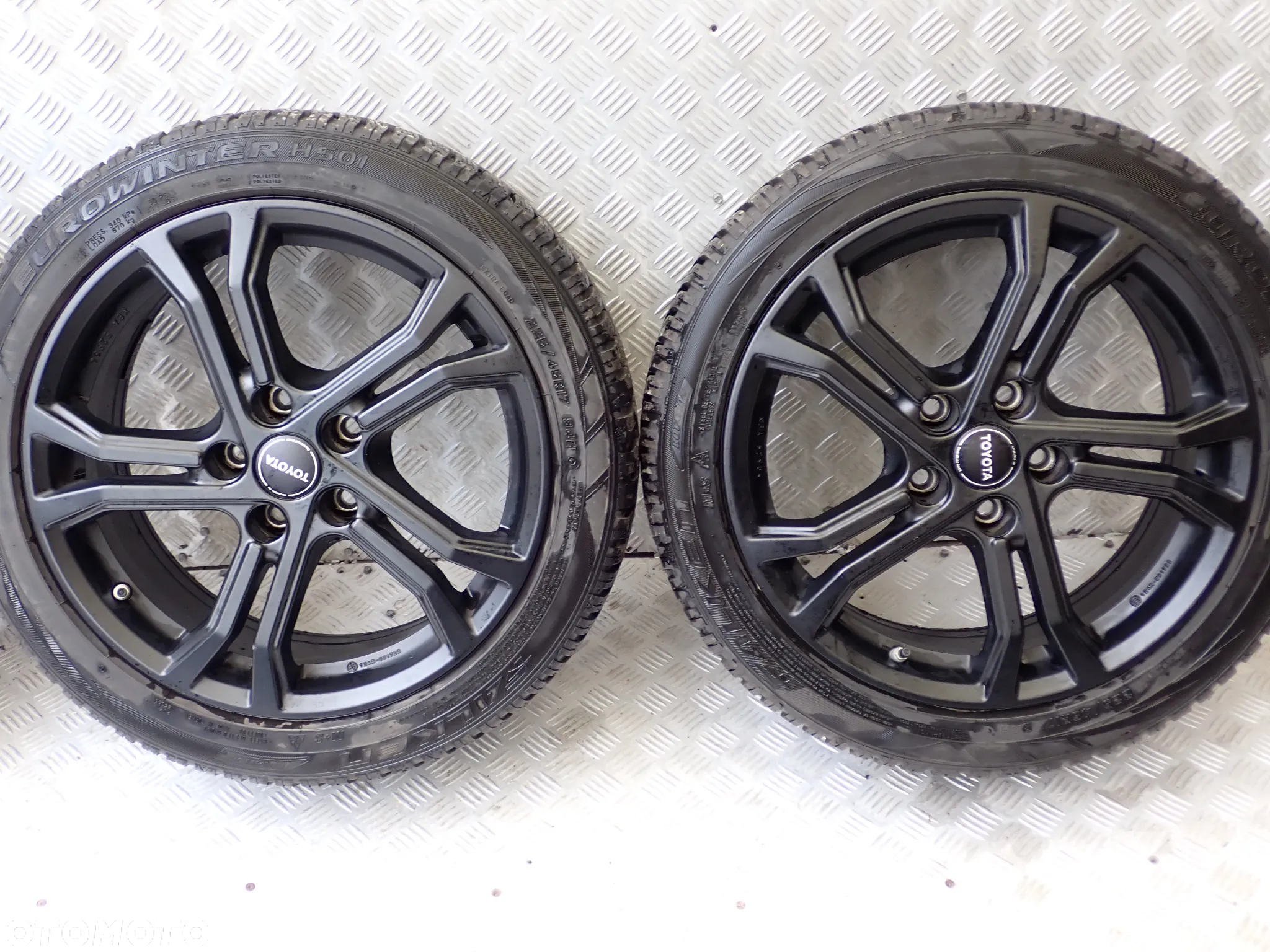 KOŁA FELGI ALUMINIOWE TOYOTA 7,5JX17  ET 40  5X114,3  KBA 52964  Z OPONAMI ZIMA 225/45/17  2500 ZŁ - 2