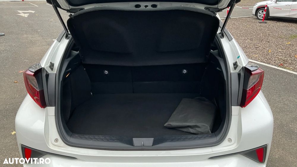 Toyota C-HR 1.8 HSD 122 CP 4x2 CVT Core - 12