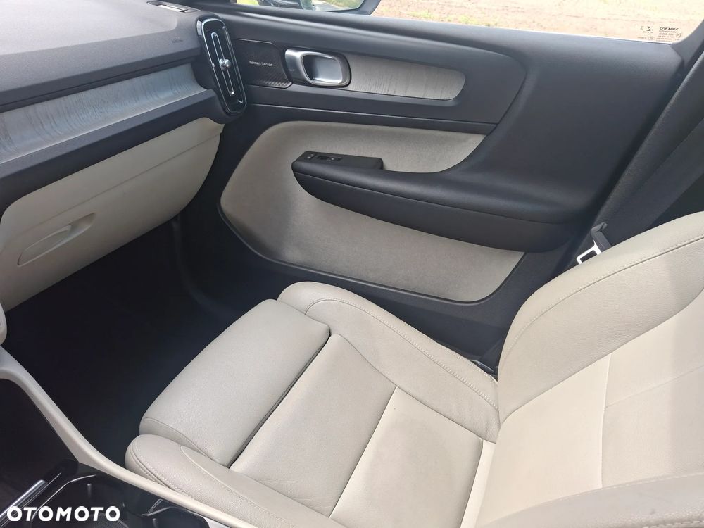 Volvo XC 40 T5 Recharge DKG Inscription Expression - 19