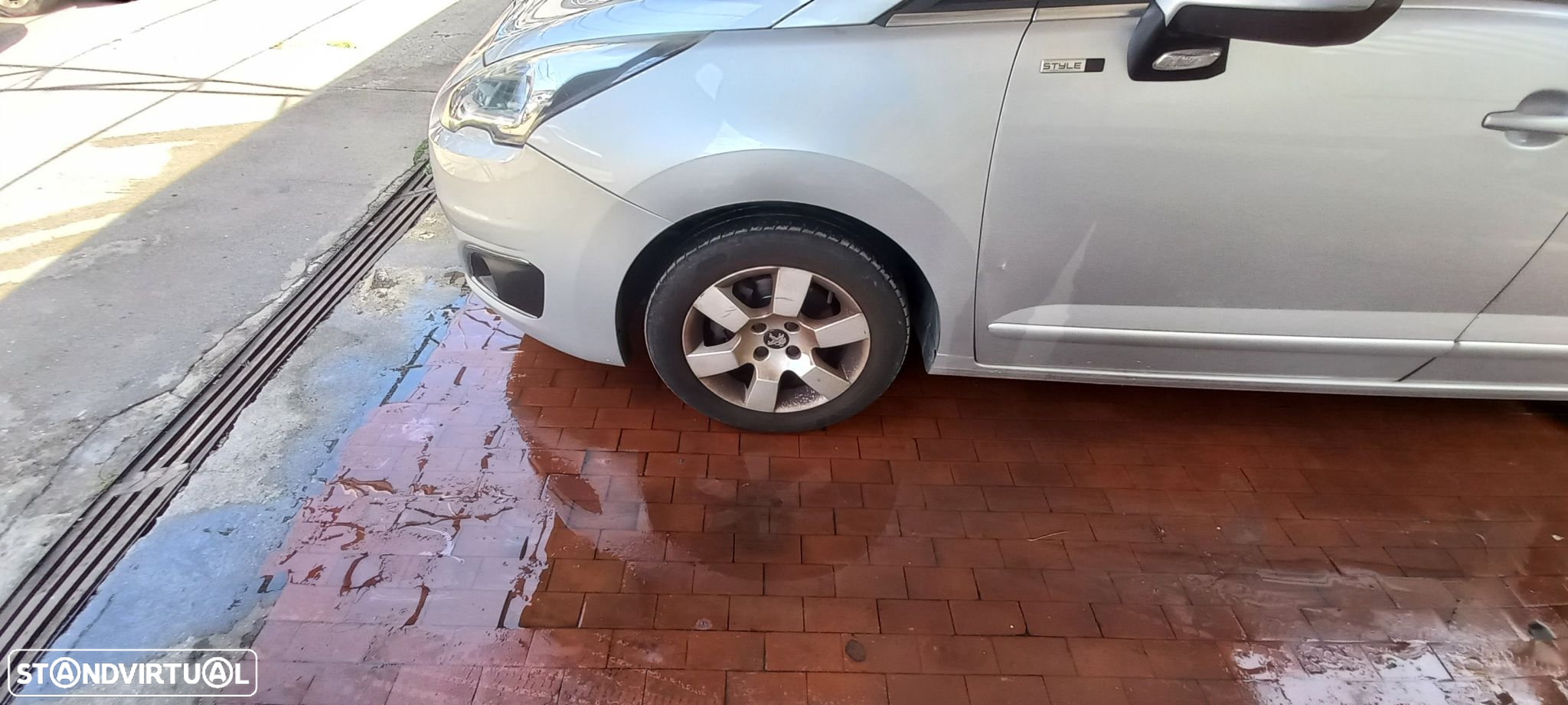 Peugeot 5008 1.6 E-HDi Style 2-Tronic - 2
