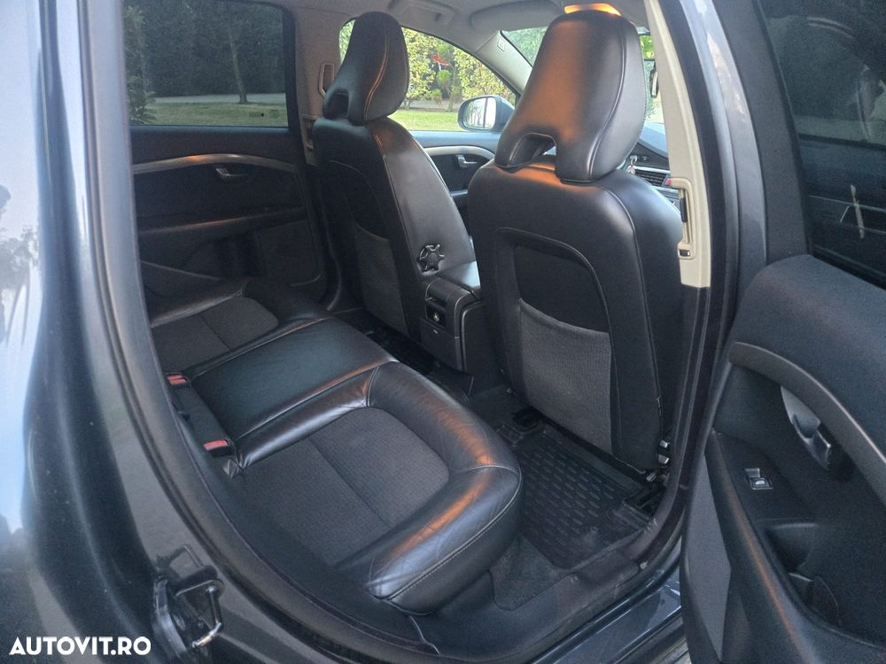 Volvo V70 2.4 D AWD Aut - 17
