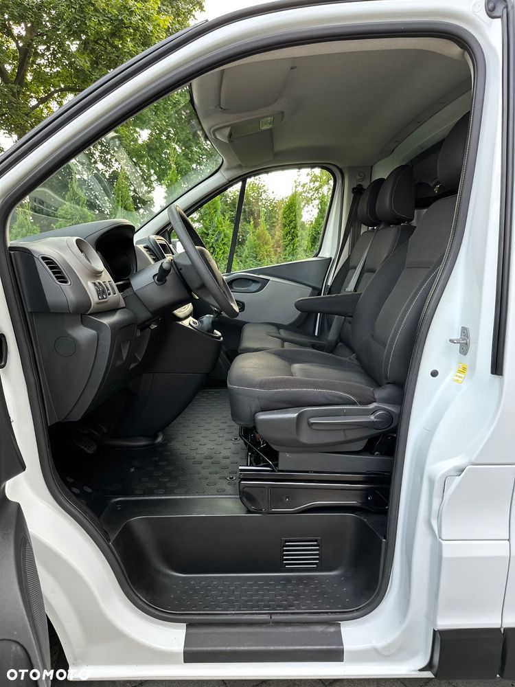 Renault Trafic - 10