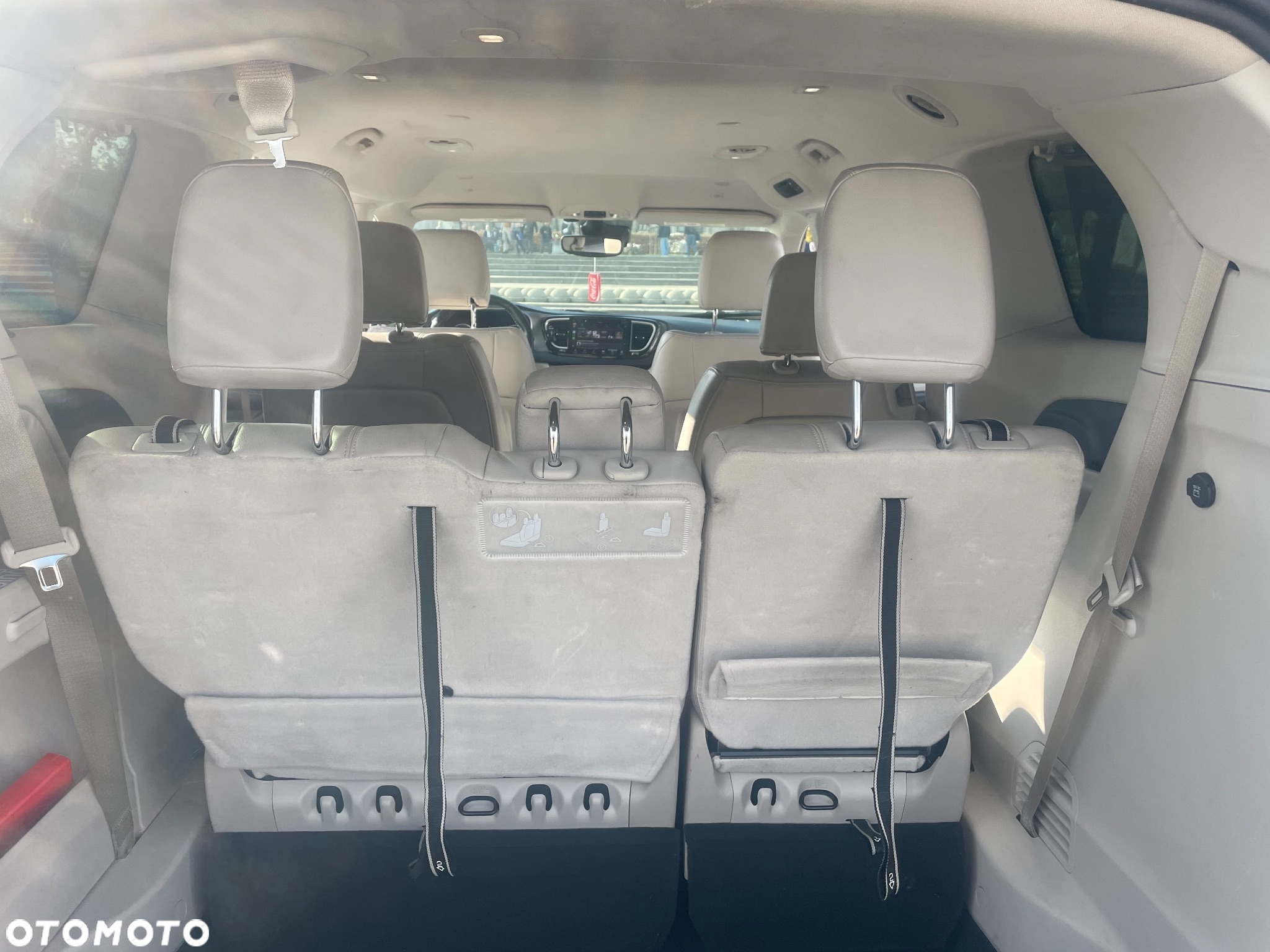 Chrysler Pacifica - 13