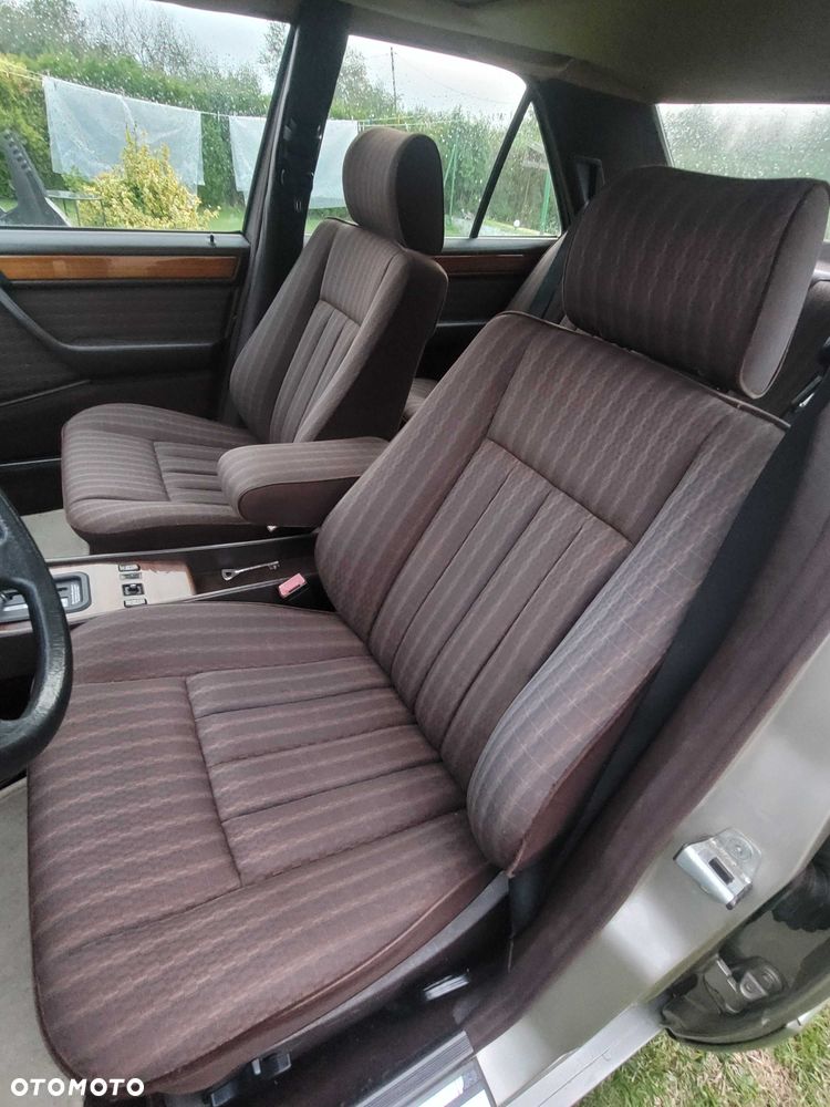 Mercedes-Benz W124 (1984-1993) - 7