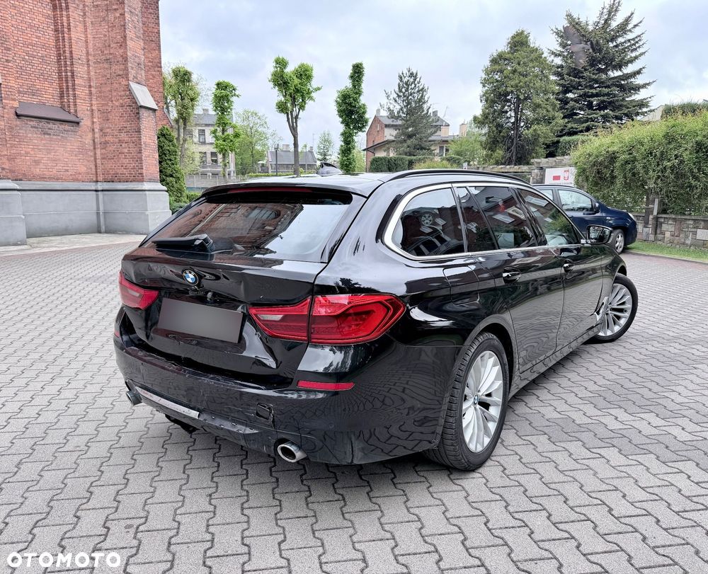 BMW Seria 5 525d Luxury Line - 4