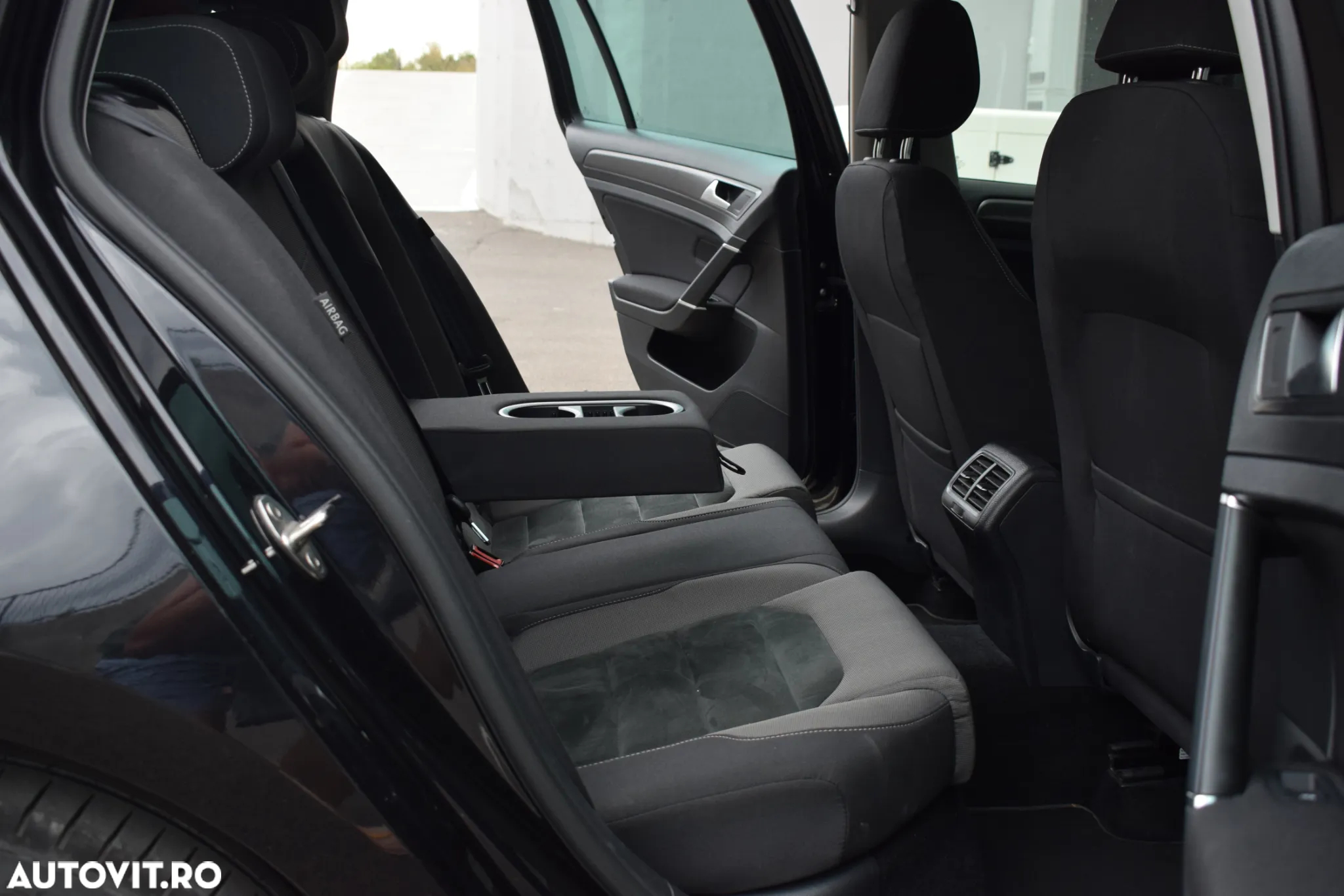 Volkswagen Golf 2.0 TDI Highline - 15