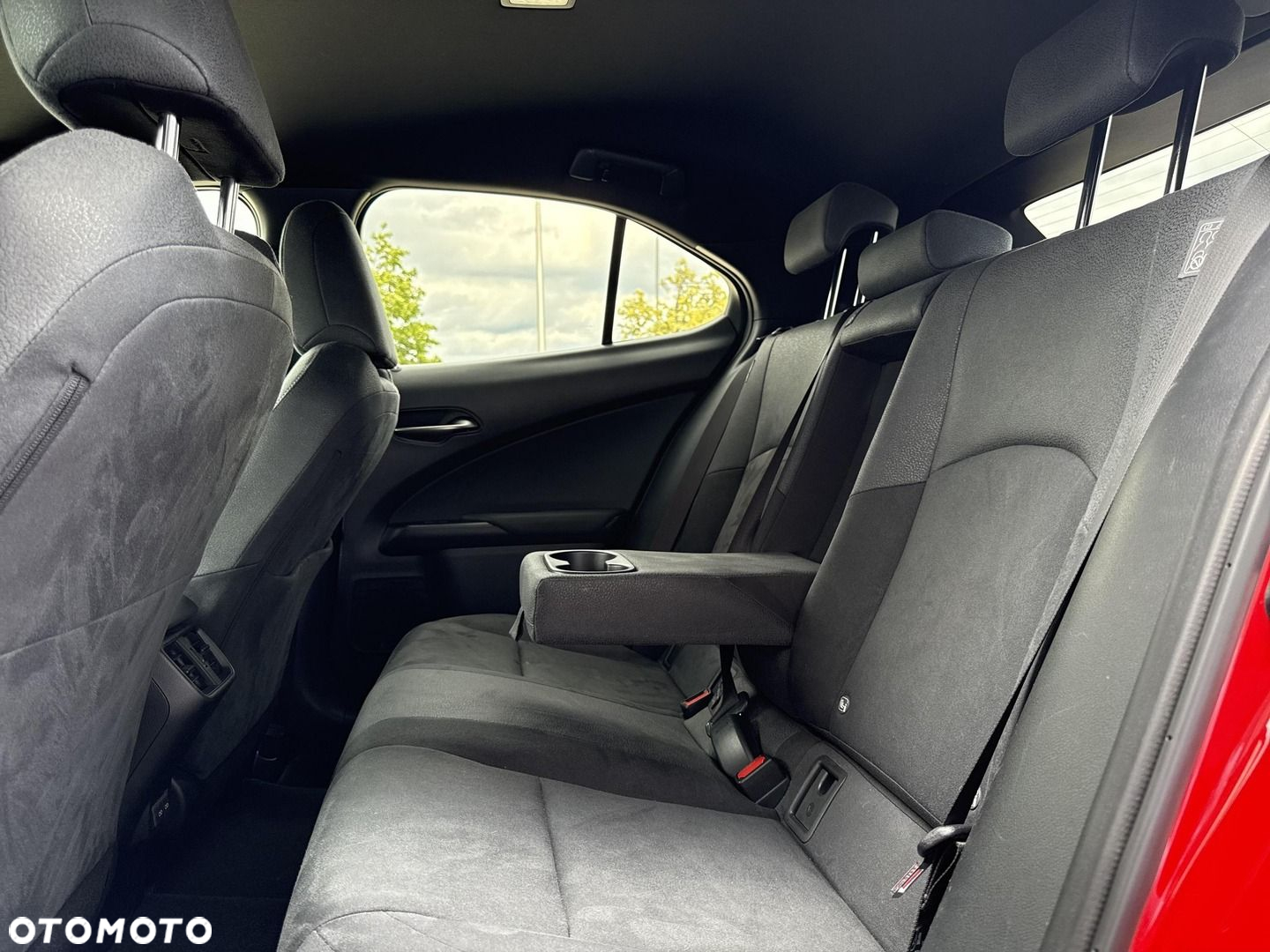 Lexus UX 200 GPF Business Edition 2WD - 21