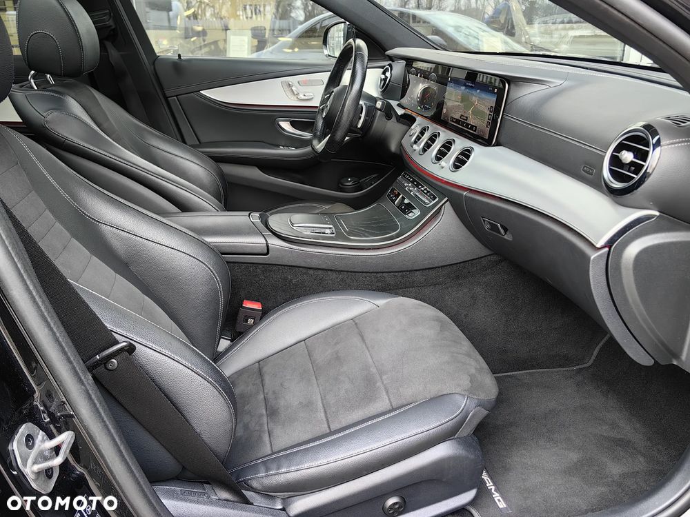 Mercedes-Benz Klasa E 450 4-Matic AMG - 22