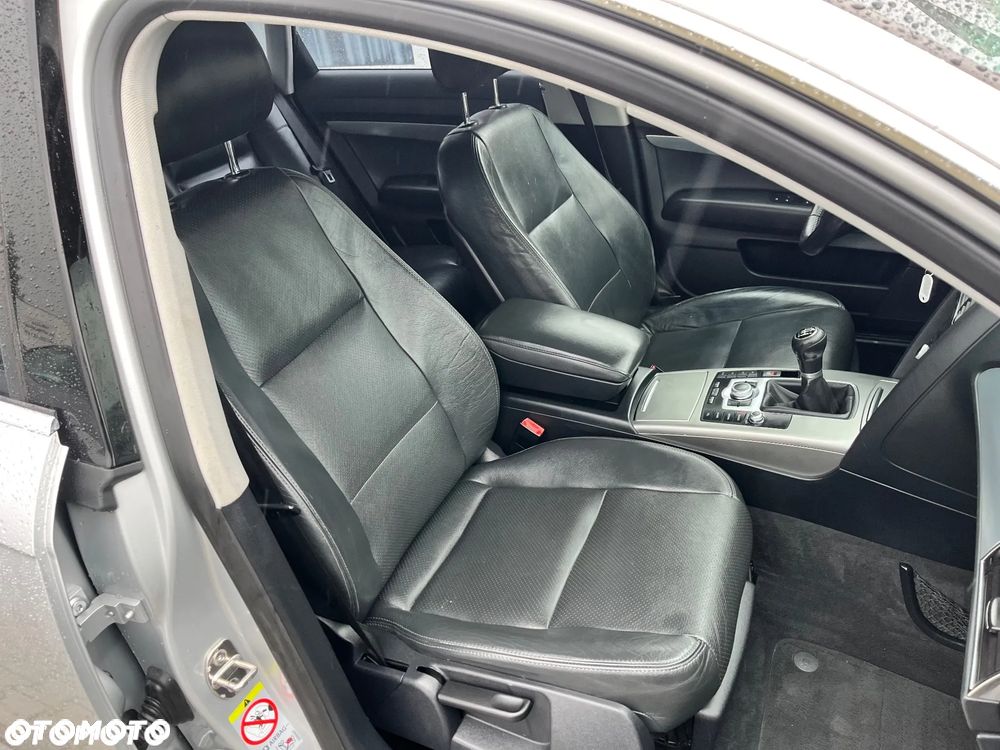 Audi A6 Limousine 2.4 - 13