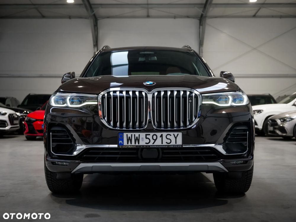 BMW X7 xDrive40d mHEV - 12