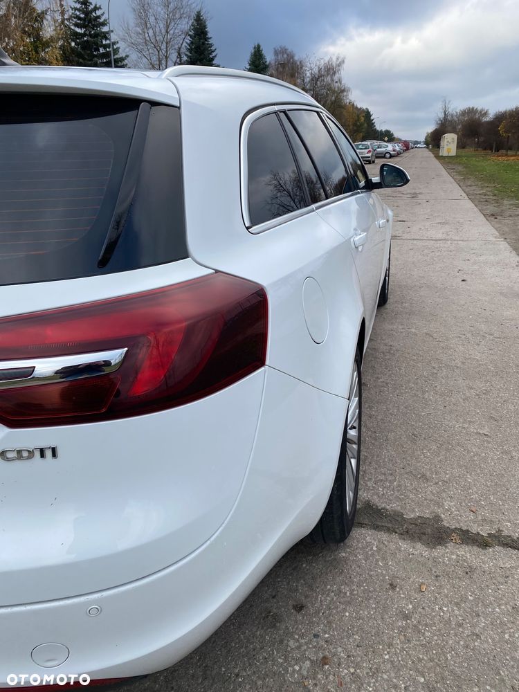 Opel Insignia 2.0 CDTI Cosmo S&S - 17