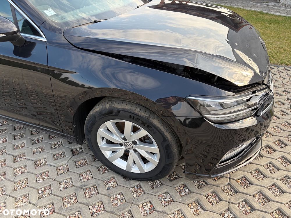 Volkswagen Passat 2.0 TDI SCR DSG Comfortline - 8