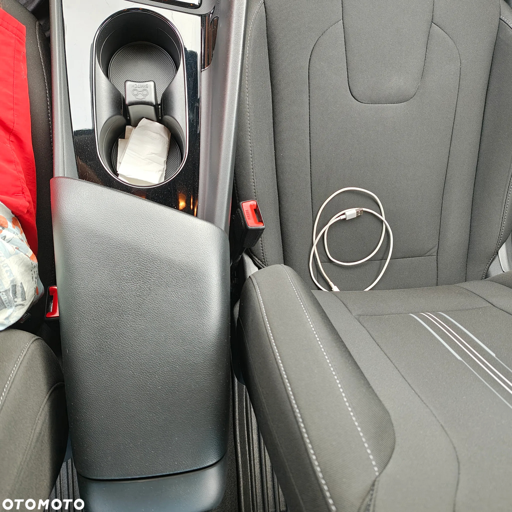 Hyundai Elantra 1.6 Executive CVT - 23