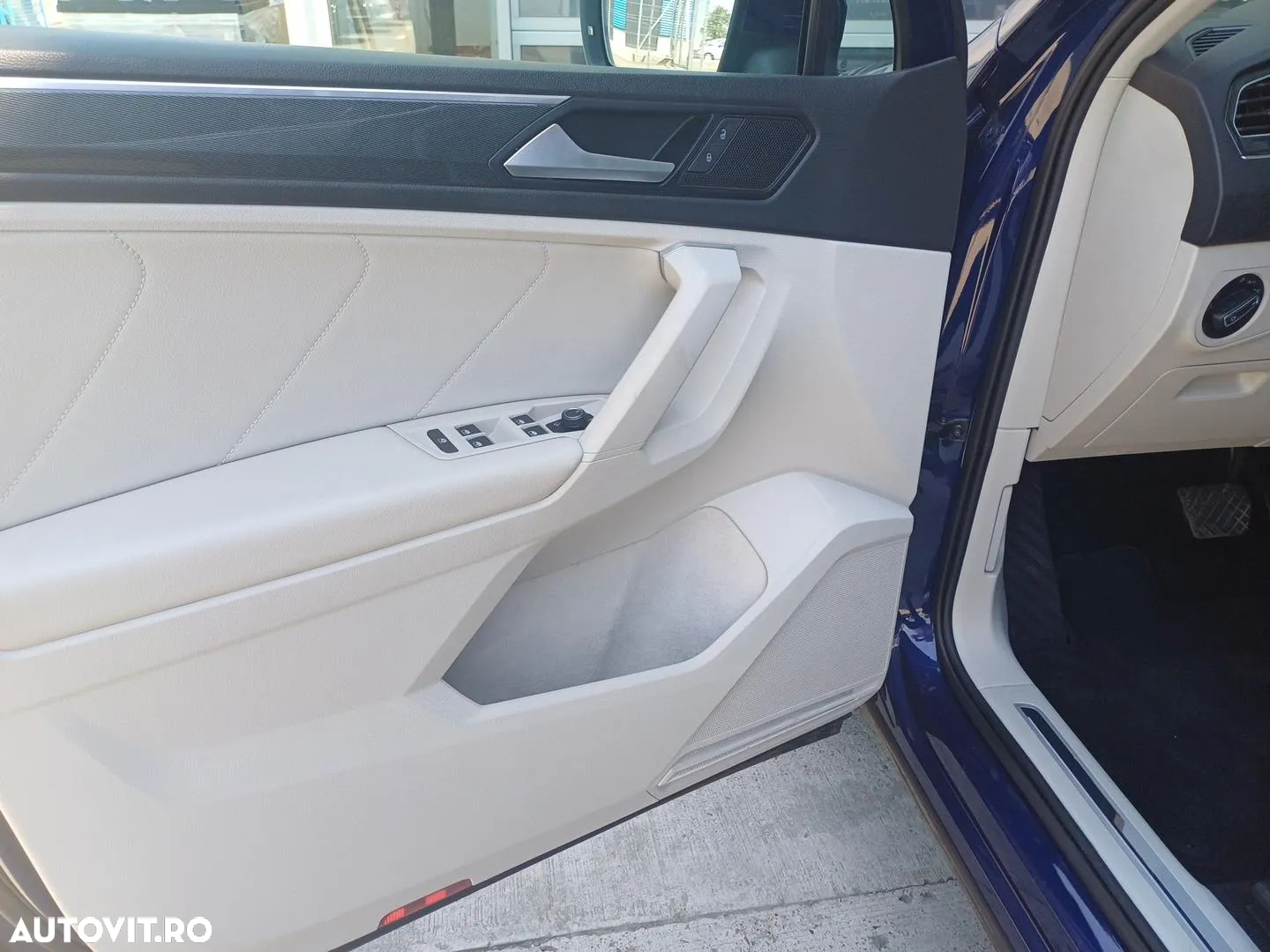Volkswagen Tiguan 2.0 TDI DSG Advanced - 9