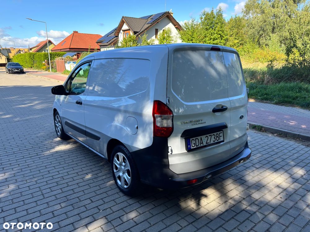 Ford Courier L1 - 16