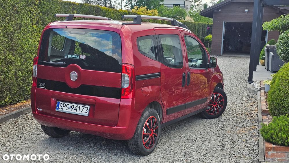Fiat Fiorino Kombi 8V Elegant - 2