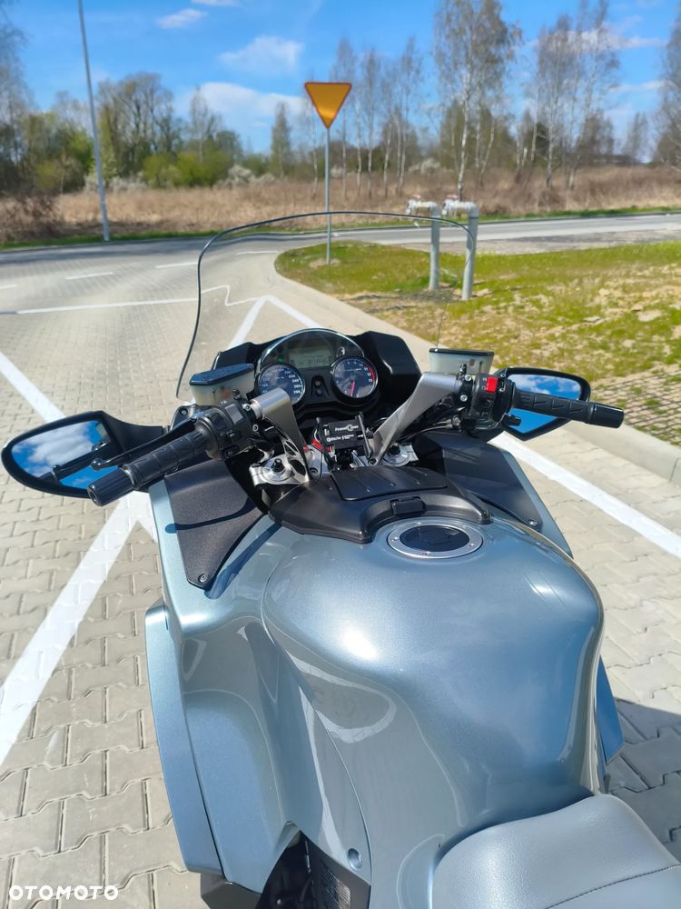 Kawasaki GTR - 16