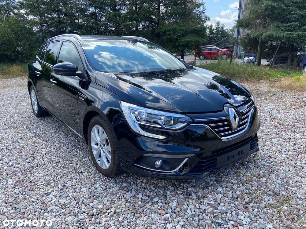 Renault Megane BLUE dCi 115 EDC BOSE EDITION - 14